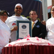 Illustration for article titled World's Largest Cupcake Revealed At Woodward Dream Cruise